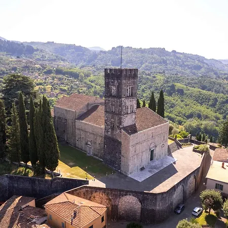 Lägenhet Cozy Pieracchi - A Slice Of History Barga