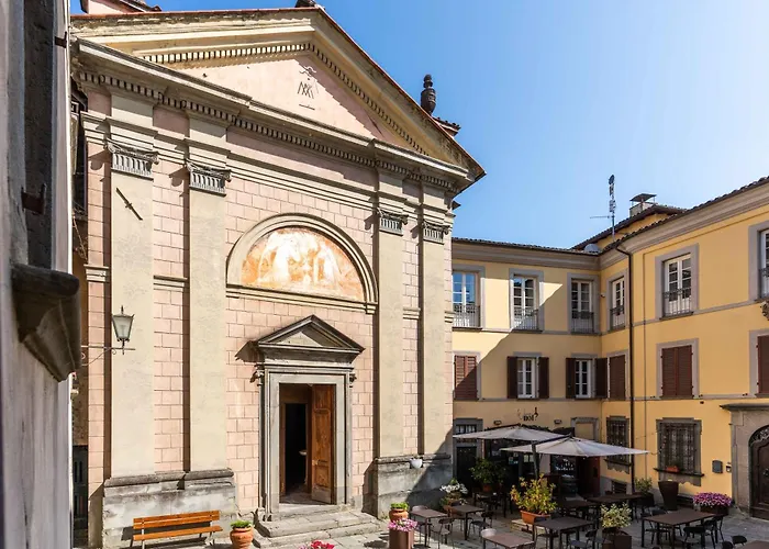 Cozy Pieracchi - A Slice Of History